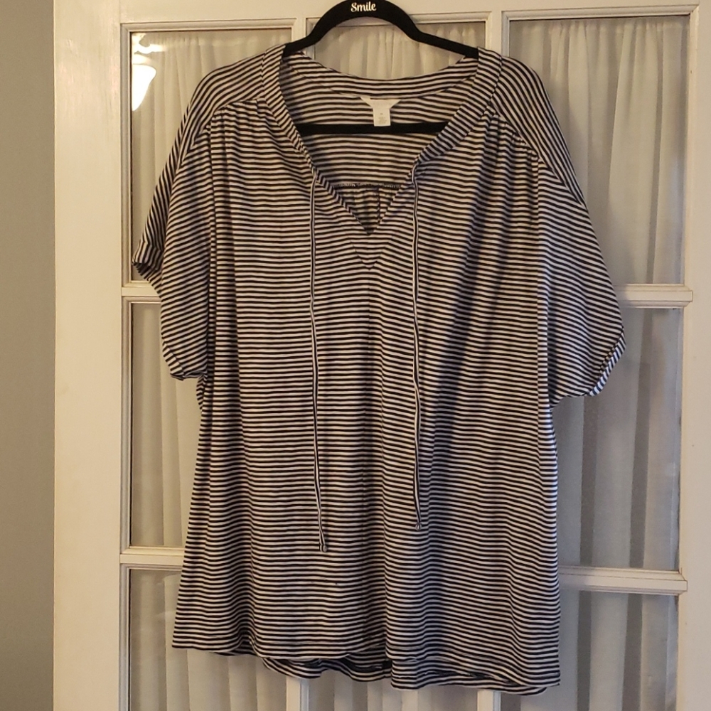 Caslon Top. NWOT